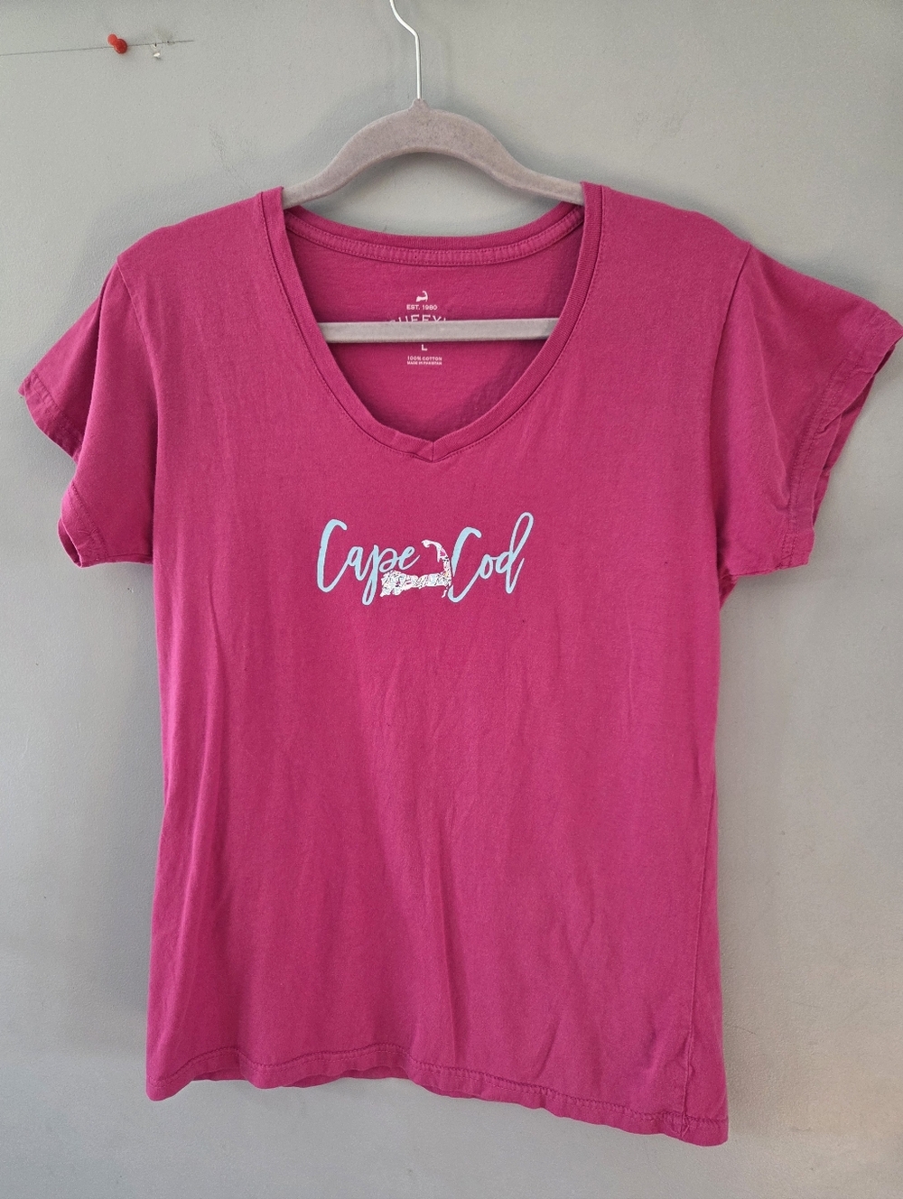 Cuffy's Cape Cod Massachusetts T Shirt Womens Pink V Neck Short Sleeve Sz Large